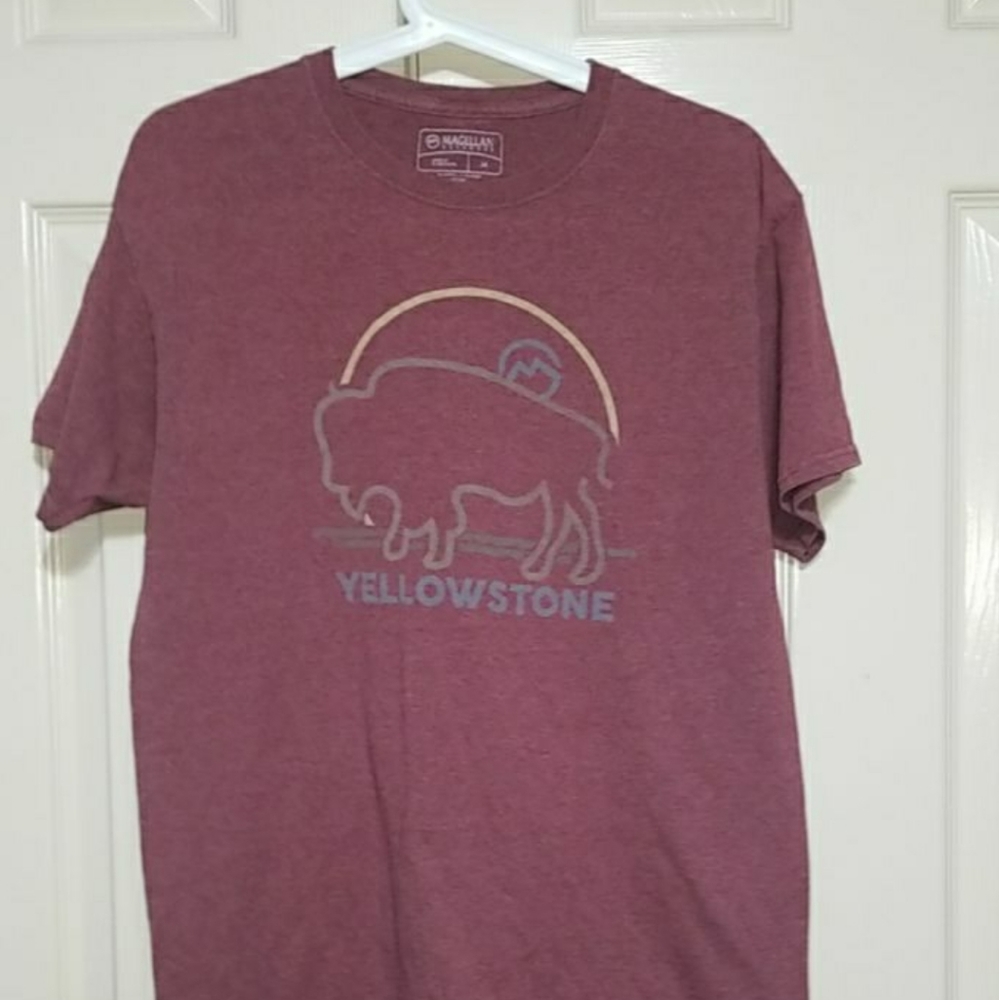 Magellan outdoor t-shirt red medium